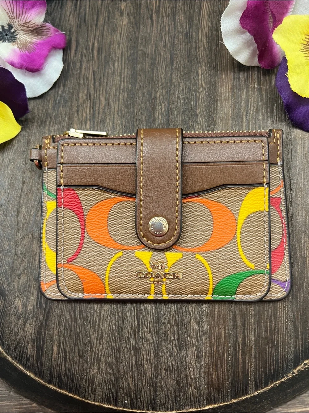 NWOT Coach Attachment Card Case in Rainbow Signature Canvas (Style No. C9942)